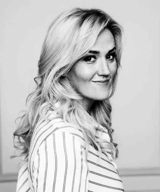 Portrait of Roxanne Kirkpatrick